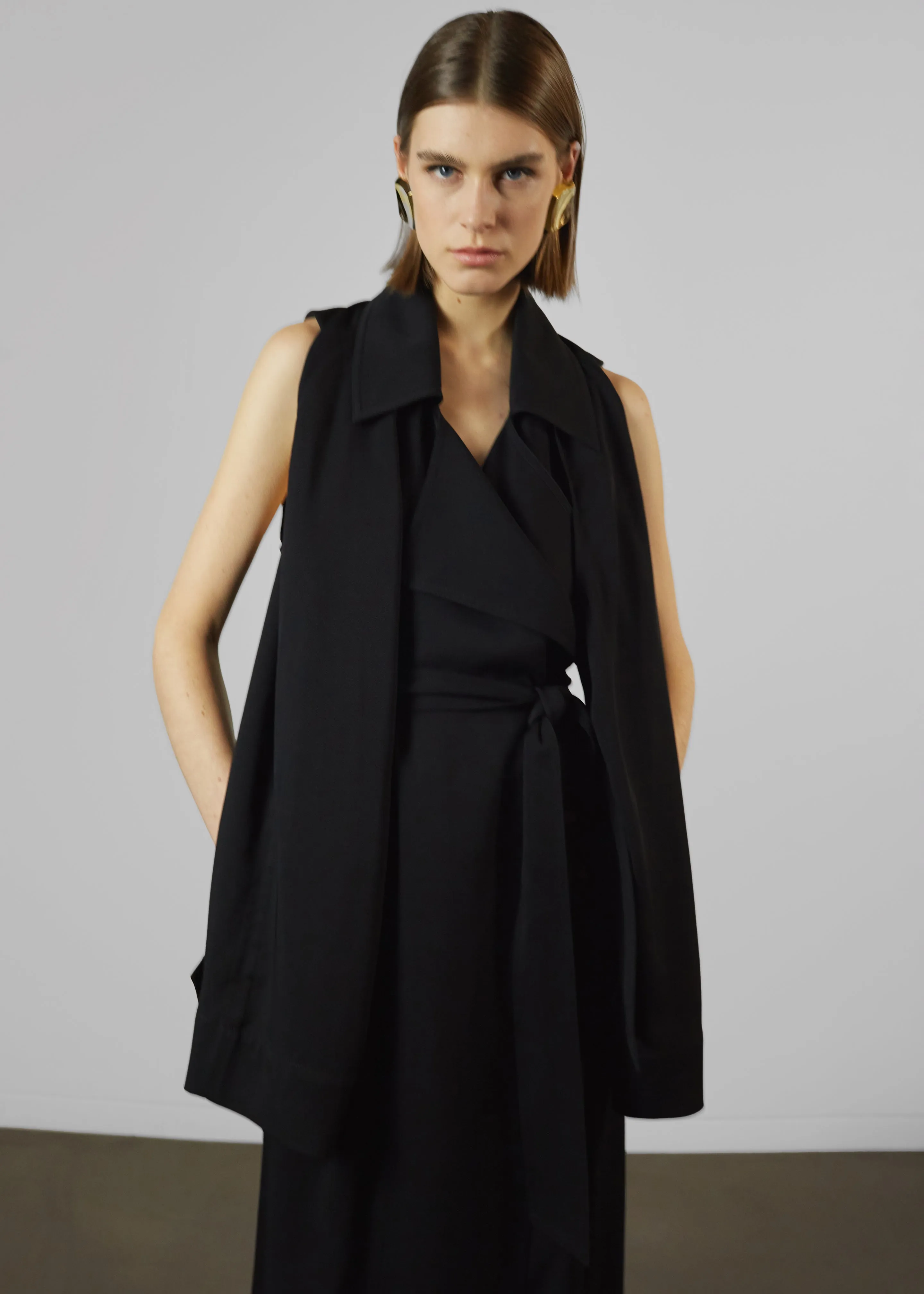 Astoria Cut-Out Raglan Sleeve Trench Coat - Black