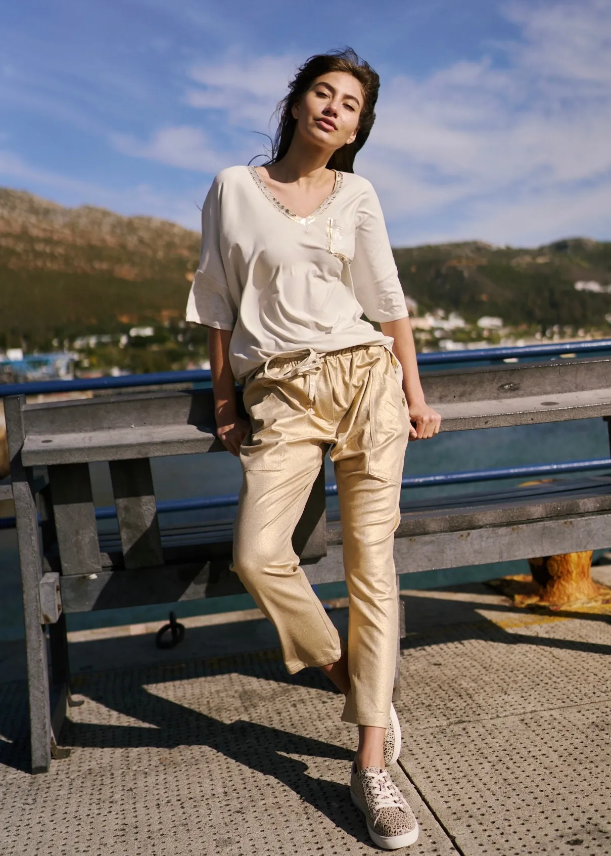 Italian Cargo Jogger with Side Pockets in Gold