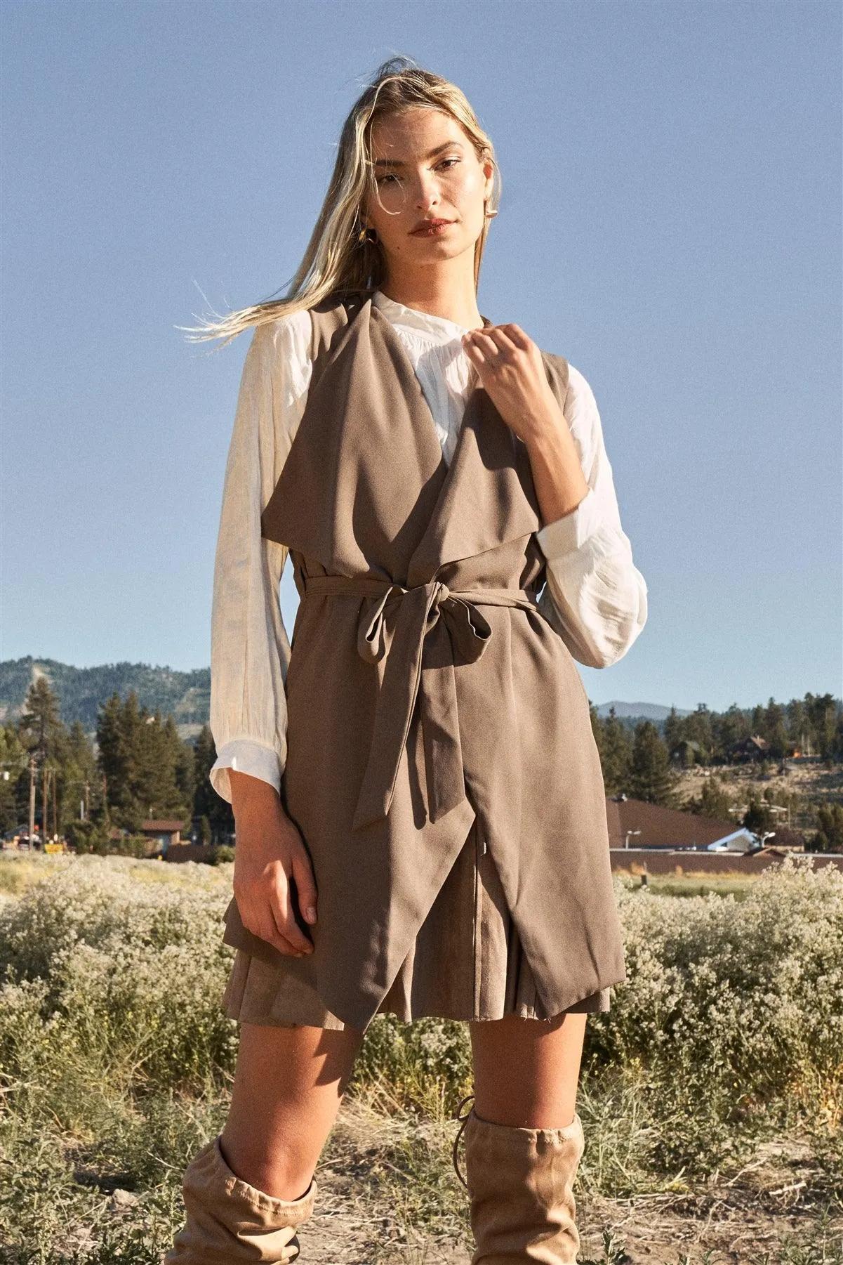 Mocha Lapel Neck Sleeveless Belted Short Vest Trench Coat /1-2-1