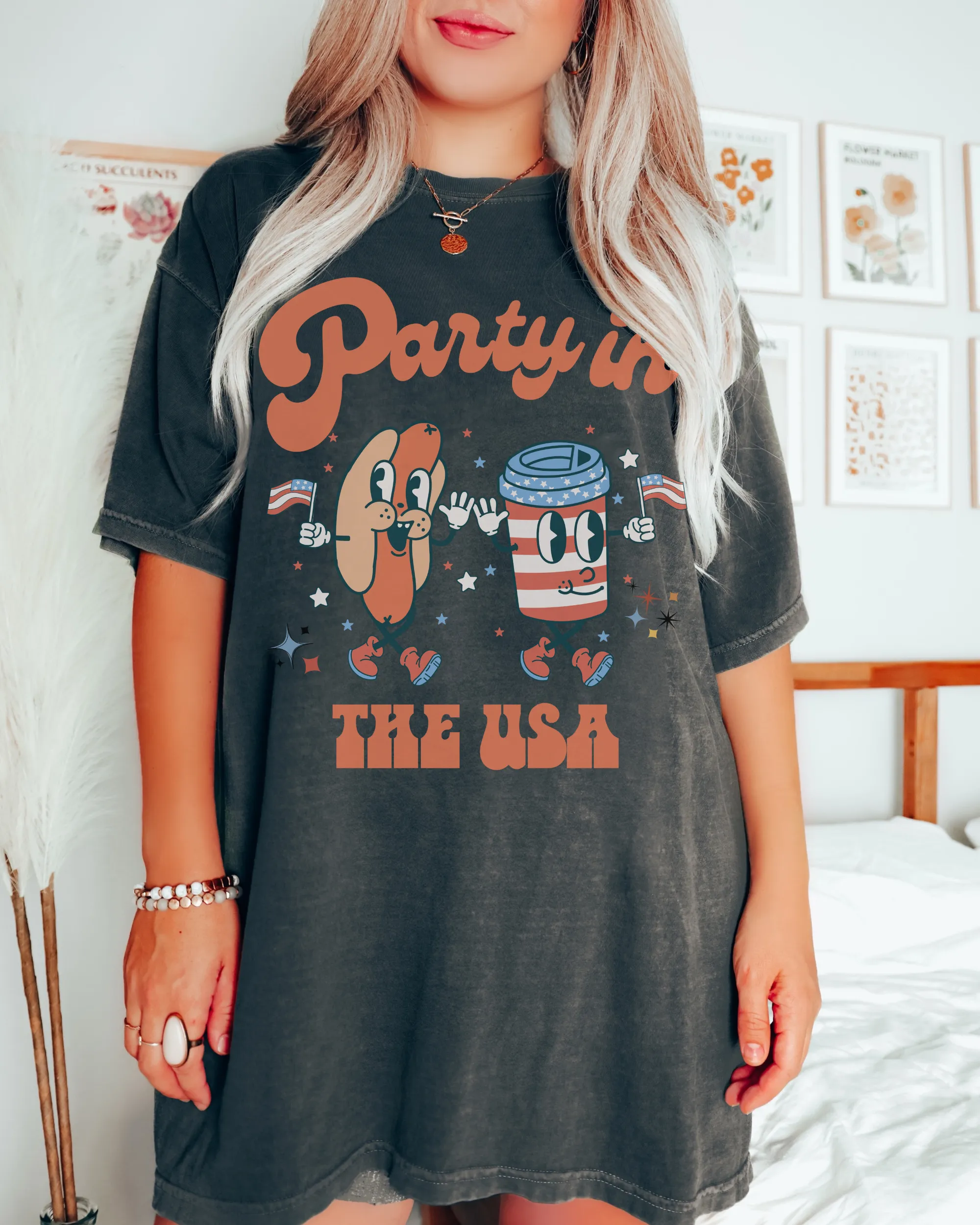 Party In The USA Comfort Colors® Shirt, Trendy 4th of July T-Shirt, Garment Dyed T-Shirt, Retro Inspired T-Shirt