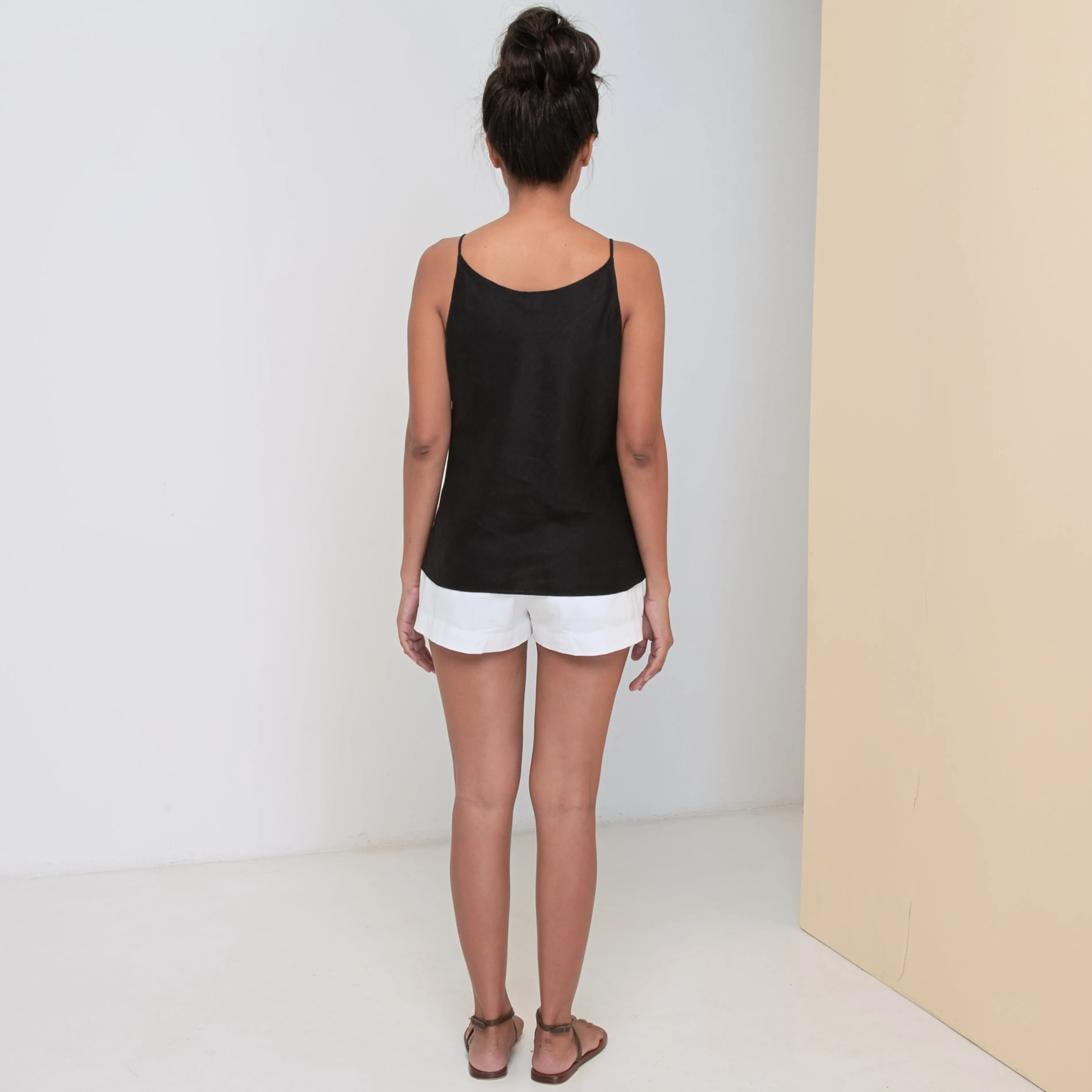 RINKI V CAMISOLE - Linen | Black