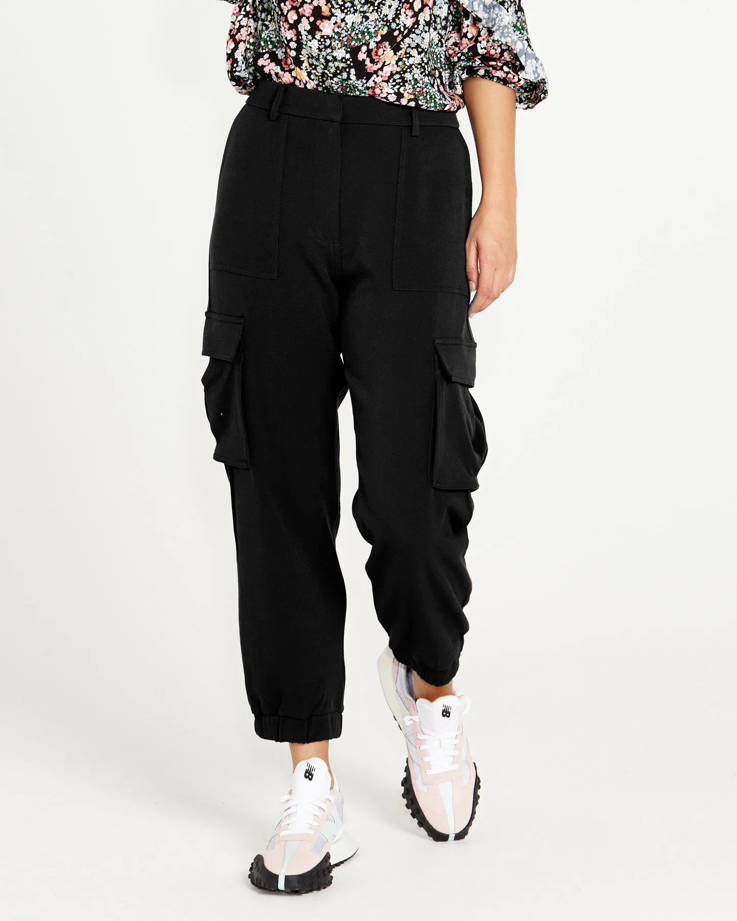 Sass Mischa Cargo Jogger - Black