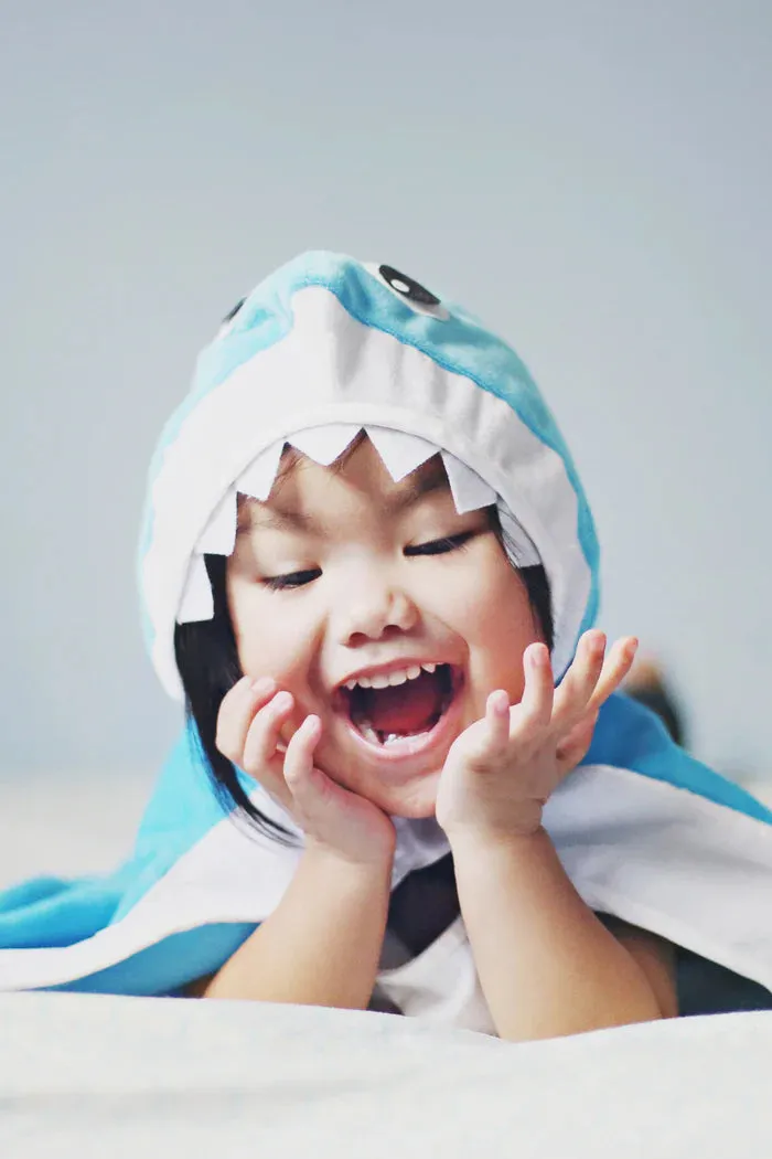 Toddler Shark Cape 52982