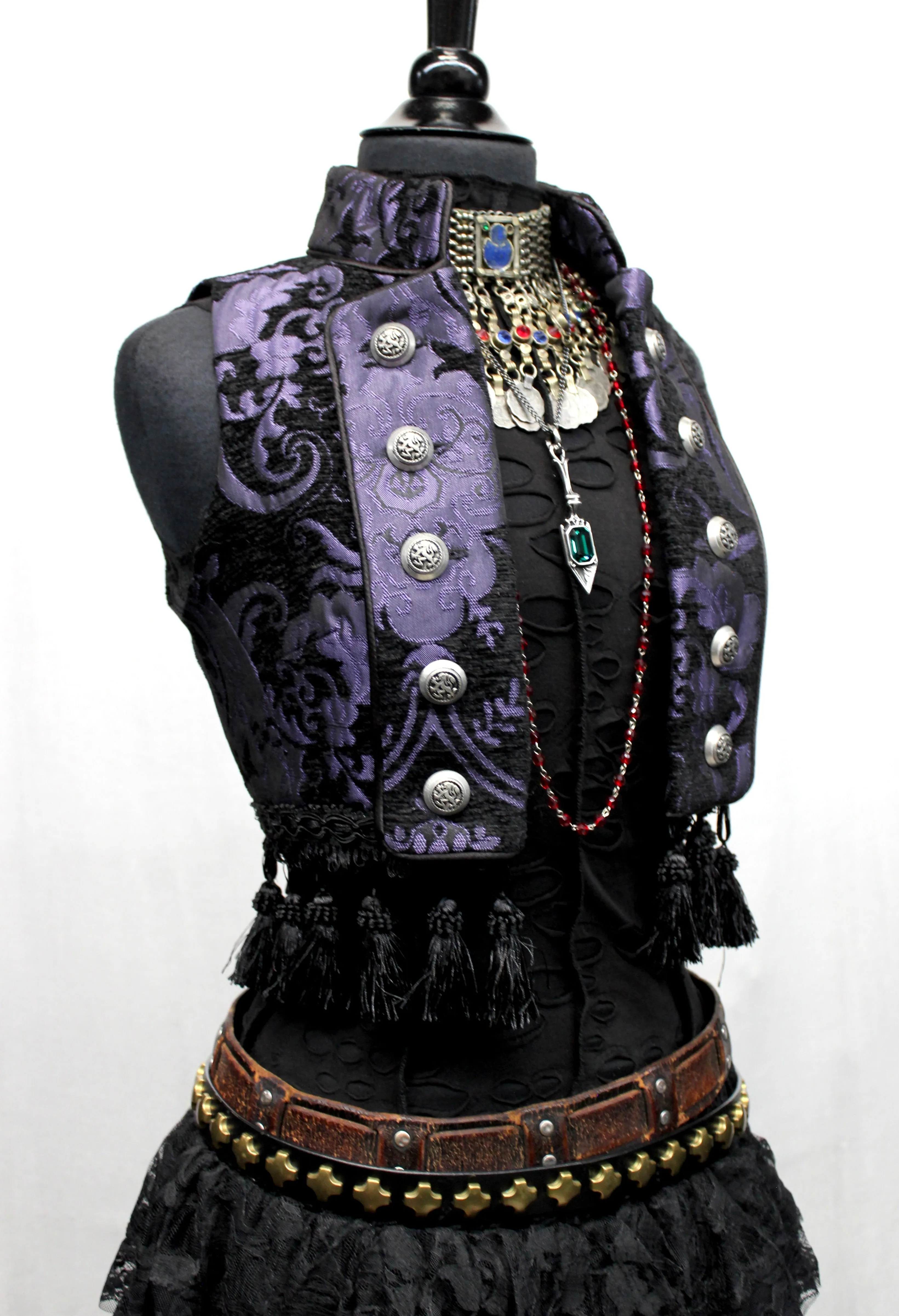 TOREADOR VEST - PURPLE/BLACK TAPESTRY