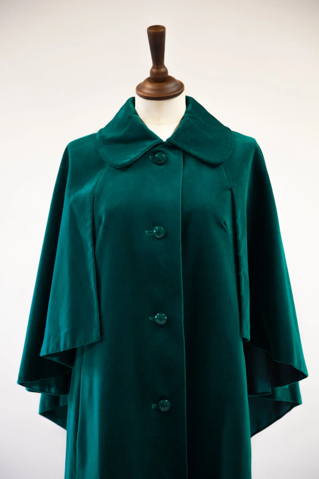 Vintage 1970s Green Velvet Cape Coat