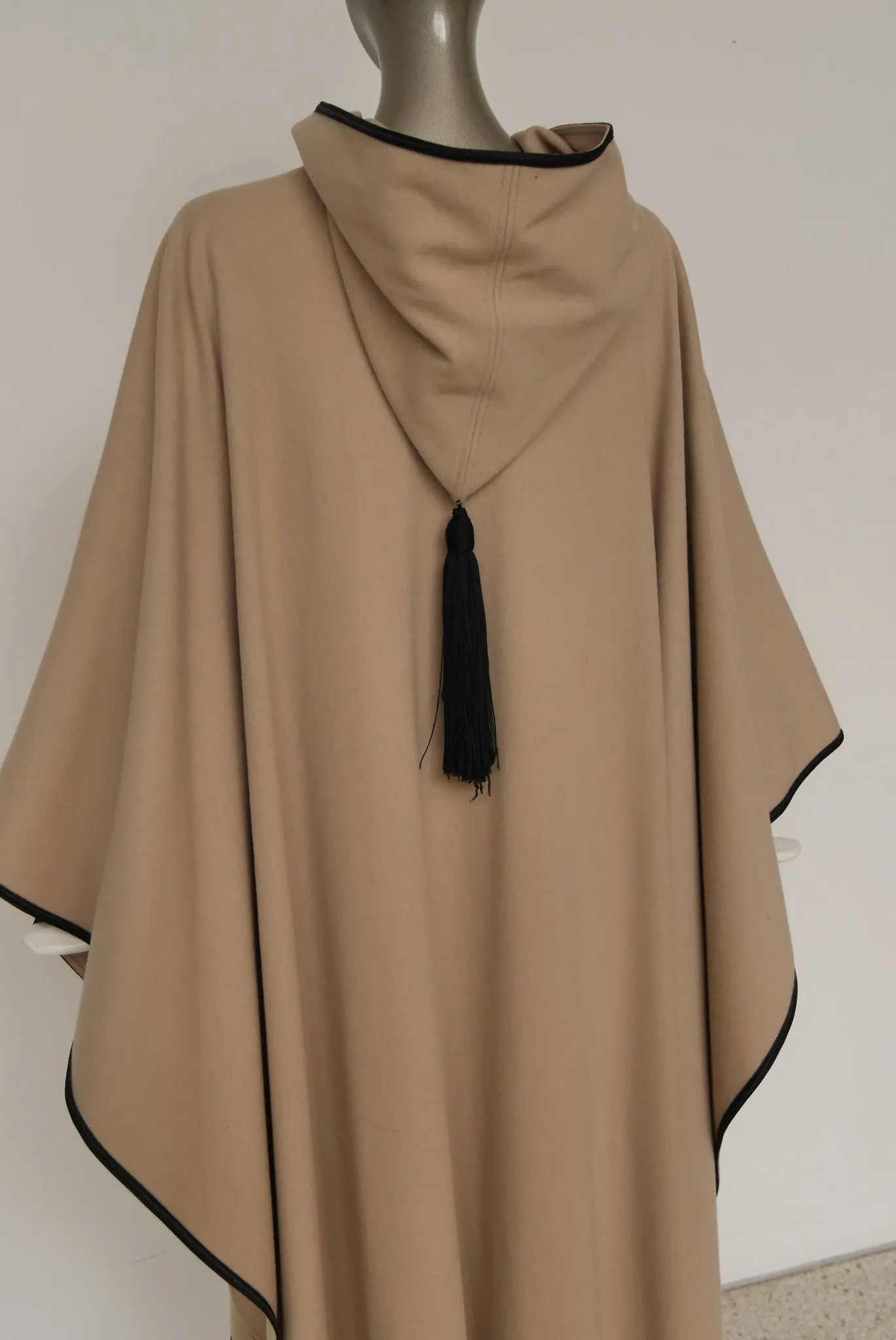 Vintage Yves Saint Laurent rive gauche moroccoain cape with hood and tassel 70s