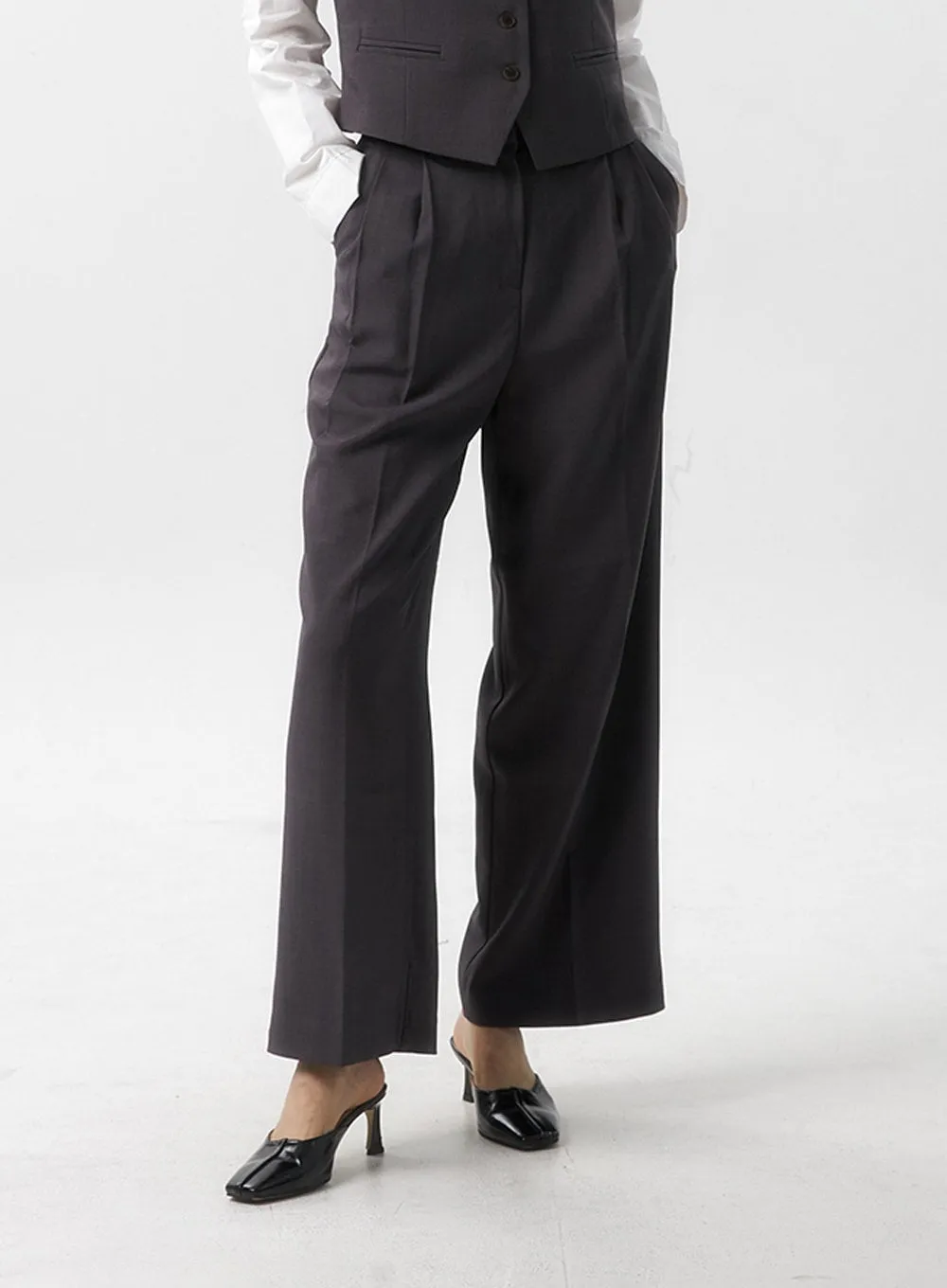 Wide Fit Tailored Pants IS315