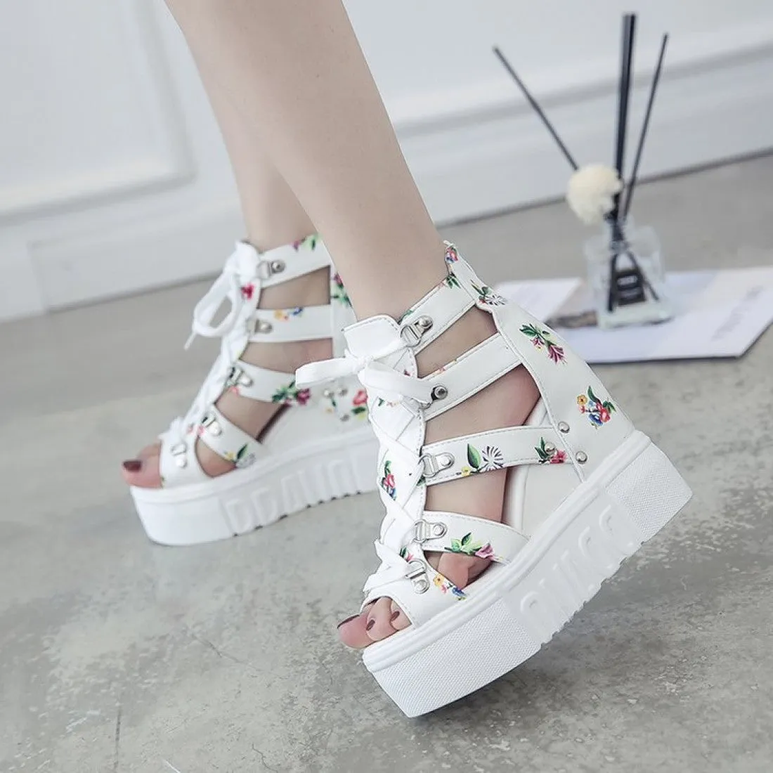 Women Floral Graphic Lace-Up Front Wedge Summer Sandals